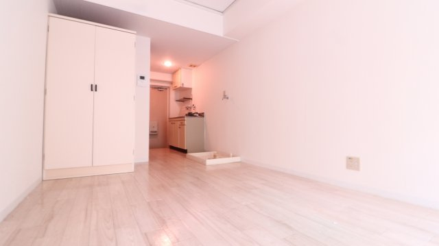 パラディッソコートの居間・リビング