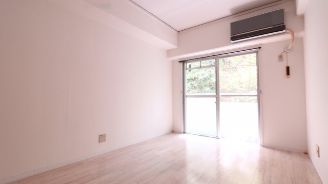 パラディッソコートの寝室