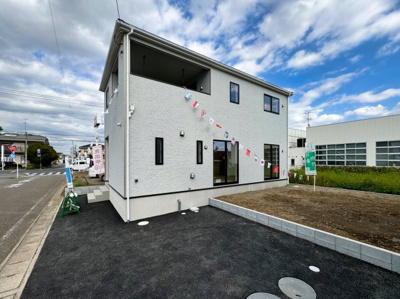 【外観】 | Cradlegarden 大泉町朝日 第7　2号棟 | ついに建物完成いたしました！ぜひ一度ご見学ください♪
内覧希望はこちら→0120-367-660