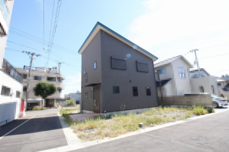 中須賀町　中古戸建（未入居物件）の外観