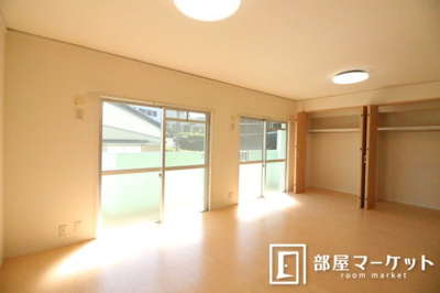 【居間・リビング】 | グリンピア平和 | 同型タイプ