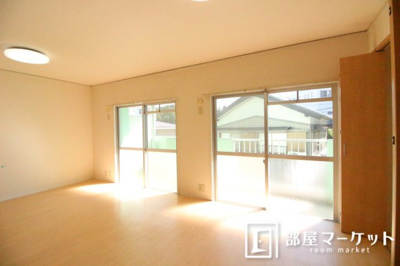 【居間・リビング】 | グリンピア平和 | 同型タイプ