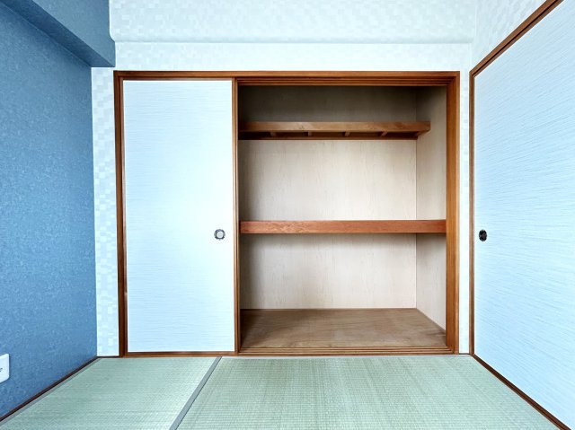 ◆室内リフォーム済み◆４階角住戸で陽当たり・通風・眺望良好◆阪急「松尾大社」駅徒歩９分◆グレース嵐山の和室|和室