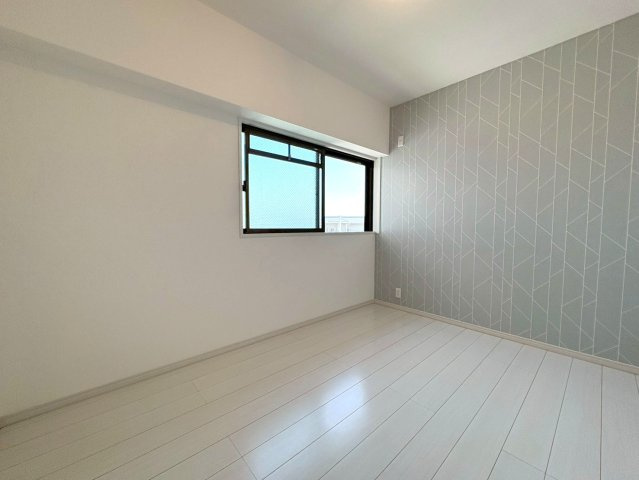 ◆室内リフォーム済み◆４階角住戸で陽当たり・通風・眺望良好◆阪急「松尾大社」駅徒歩９分◆グレース嵐山の収納|和室　押入