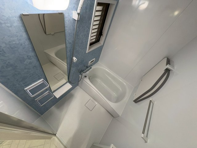 ◆室内リフォーム済み◆４階角住戸で陽当たり・通風・眺望良好◆阪急「松尾大社」駅徒歩９分◆グレース嵐山の洗面所|洗面