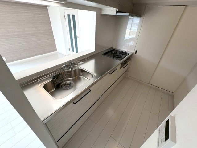 ◆室内リフォーム済み◆４階角住戸で陽当たり・通風・眺望良好◆阪急「松尾大社」駅徒歩９分◆グレース嵐山のキッチン|キッチン