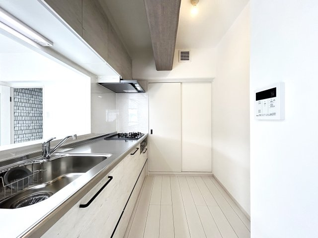 ◆室内リフォーム済み◆４階角住戸で陽当たり・通風・眺望良好◆阪急「松尾大社」駅徒歩９分◆グレース嵐山のキッチン|キッチン