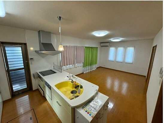 【居間・リビング】