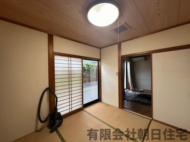 【和室】 | 鹿島町古浦中古戸建 | 和室がひろがる居住スペース