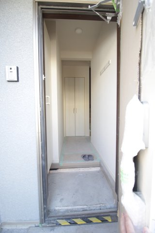 メゾンブルークレールの玄関