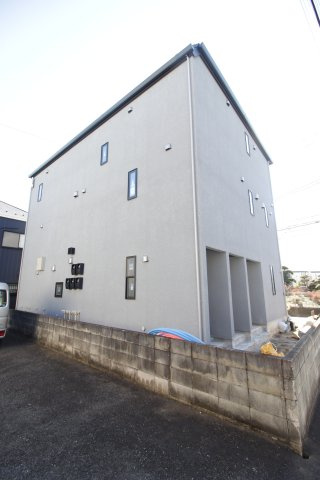 メゾンブルークレールの外観