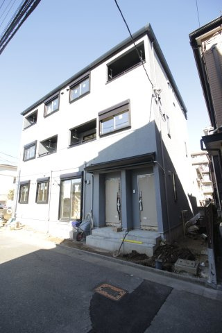 メゾンブルークレールのエントランス