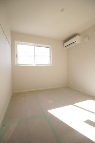 メゾンブルークレールの居間・リビング