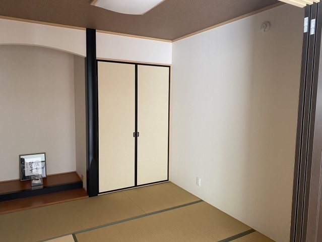 和水町久井原中古住宅の和室