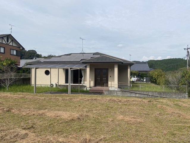 和水町久井原中古住宅の外観