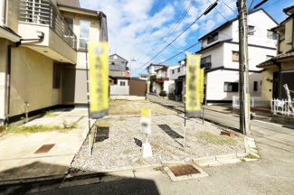 【周辺】 | 伏見区深草十九軒町　土地 | 【間取プラン情報】
延床面積：81.99㎡（1F：40.02㎡・2Ｆ：38.40㎡）※外構工事費等別途要
1F：LDK16.5帖　2F：洋室6.45帖　洋室6帖　洋室6帖