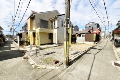 【周辺】 | 伏見区深草十九軒町　土地 | 【参考プラン情報】
16.5帖の広々としたリビングでゆっくりと過ごせます。またリビング階段なので、ご家族が集まる空間にピッタリです(^^♪