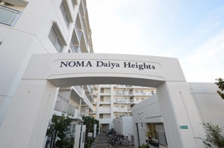 伊丹野間ダイヤハイツのエントランス