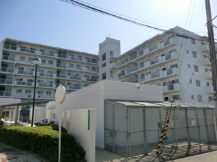 伊丹野間ダイヤハイツの外観