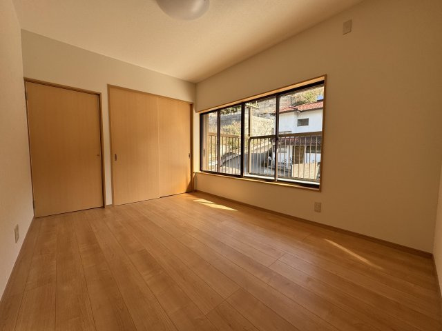 神田　中古戸建　の洋室|2Ｆ　南側　6.0帖