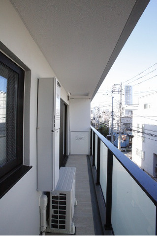 イプセ四谷三丁目のバルコニー|イプセ四谷三丁目