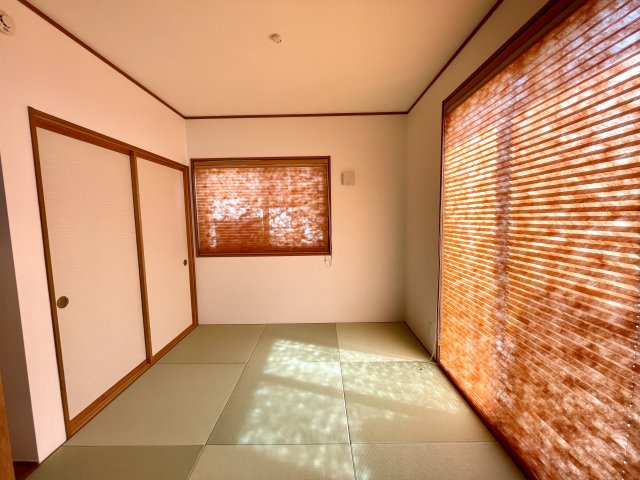 【和室】 | 山形市飯田4丁目　中古戸建 | プリーツスクリーンのついた和室です♪柔らかく光をさえぎってくれます！