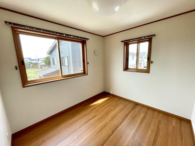 【洋室】 | 山形市飯田4丁目　中古戸建 | 2階洋室5帖です。