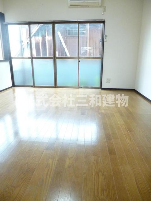 榎本ハイムの居間・リビング|同間取り別室の参考写真です