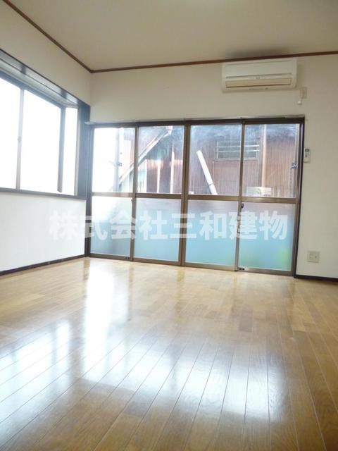 榎本ハイムの居間・リビング|同間取り別室の参考写真です