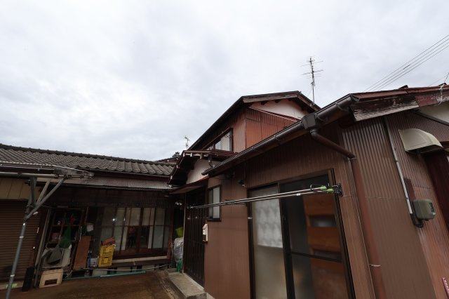 見附市明晶町　中古戸建の外観|落ち着いた雰囲気の外観です