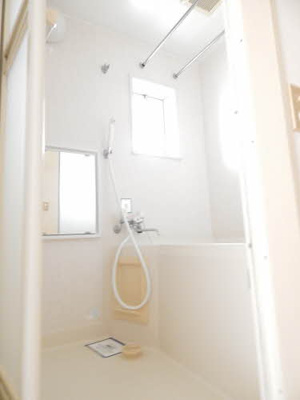 【浴室】 | マルセイユ国分町B棟 | お風呂で日々の疲れを落としましょう