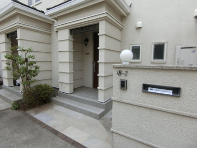 【エントランス】 | ＣＲＥＳＴ　Ｂ棟【クレスト】