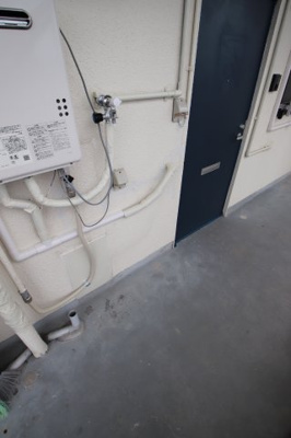 【設備】 | セブンハイツ津久野 | 室外洗濯機置き場