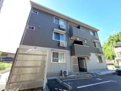 【外観】 | ソレイユひびきが丘 | ◆初期費用最安値コミット！「もっとお得に賃貸」を叶えます♪
◆見積もりのセカンドオピニオンも開催中♪検討中の物件もお気軽に相談下さい。
※既にお申込み済みの場合はご遠慮下さい。

