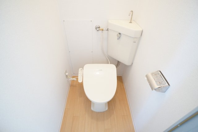 逆瀬台住宅2号棟のトイレ