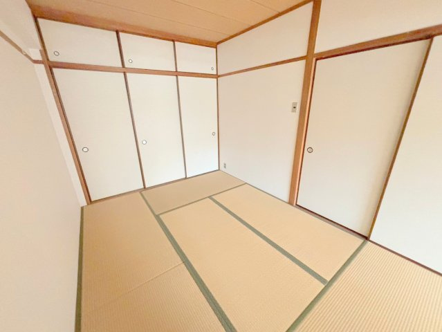 奥田第二ビルの和室