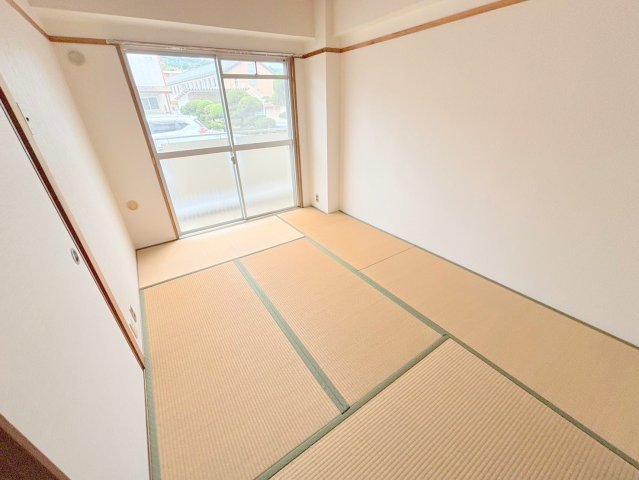 奥田第二ビルの和室