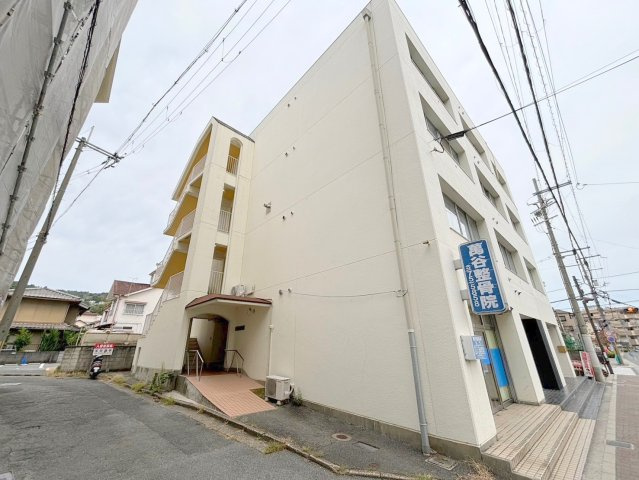 奥田第二ビルのエントランス