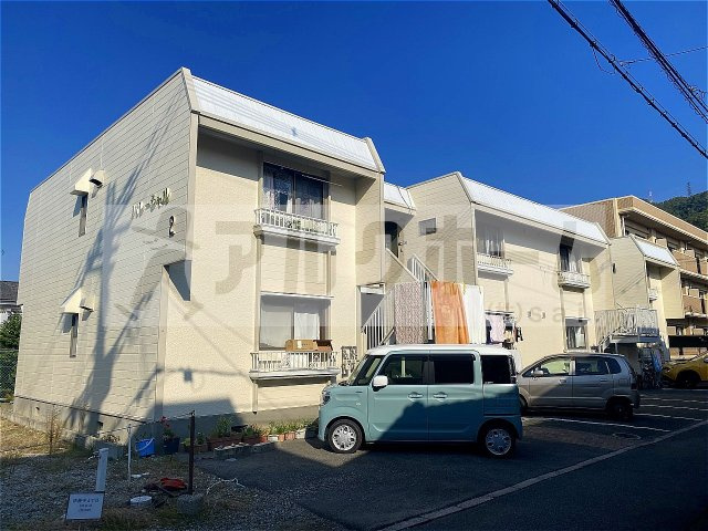 パレーシャル森田の外観