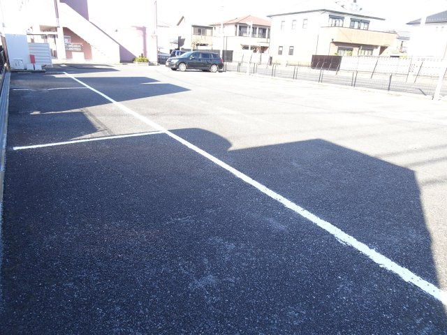 プリマヴェーラ・ワンの駐車場
