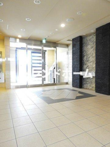 プレサンス梅田北デイズのエントランス|選べる家電プランあり！！