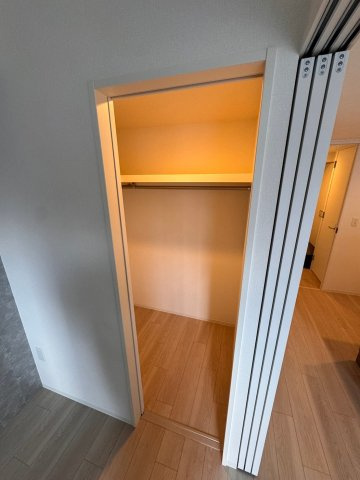 大阪市浪速区敷津西１丁目の賃貸マンションの収納