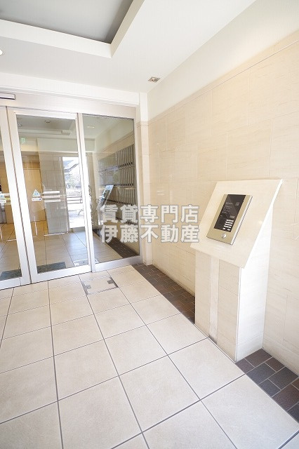 アジリア大曽根のエントランス