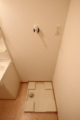 【設備】 | インヴィテ・ボヌールⅡ番館 | 室内洗濯機置場