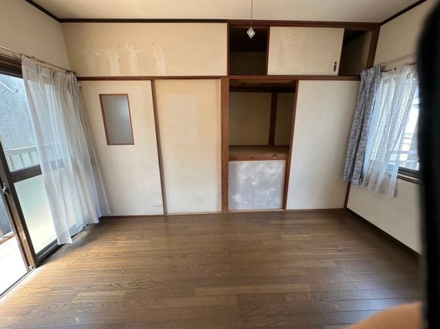 東淀川区大桐五丁目戸建て　BRAVI不動産の洋室