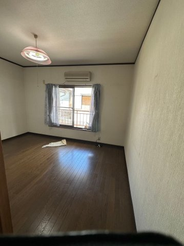 東淀川区大桐五丁目戸建て　BRAVI不動産の洋室