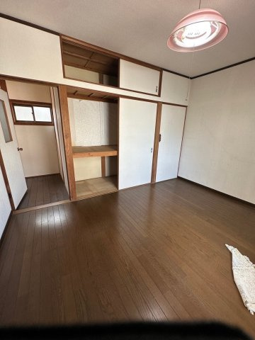 東淀川区大桐五丁目戸建て　BRAVI不動産の洋室