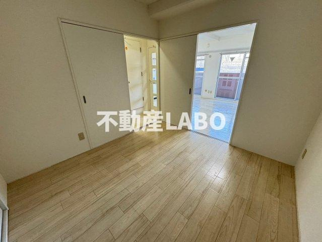 ポートヴィラメイセイの洋室