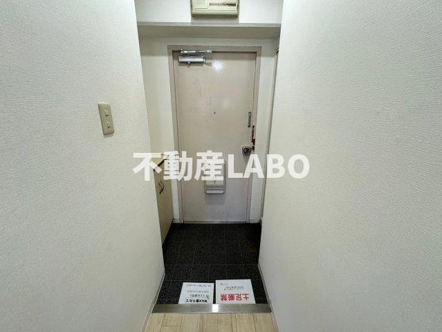 ポートヴィラメイセイの玄関