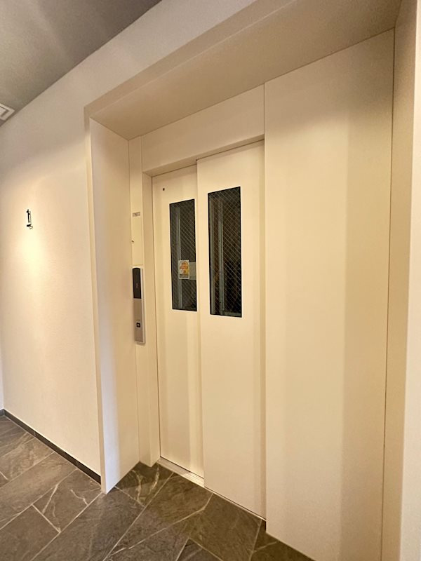 神戸市中央区山本通２丁目の賃貸マンションの外観